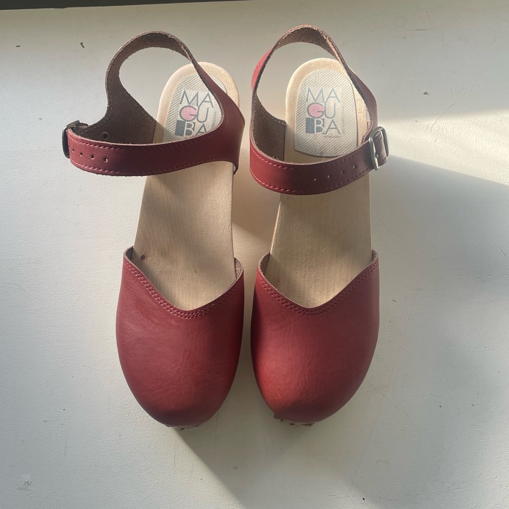 Maguba sandal clogs